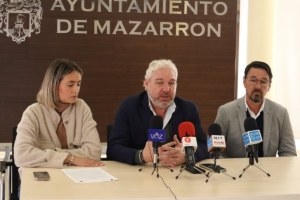 26_03_25_firma_convenio_motonautica2