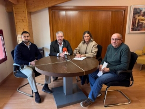 29_12_25_firma_convenio_angel_perez_golfista