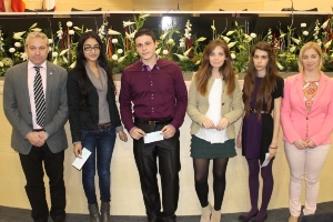 BECAS EXCELENCIA ACADEMICA 2012 (2)