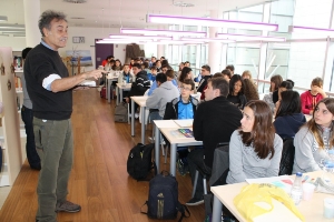 PEDRO_CANO_PINTANDO_CON_ESCOLARES_05