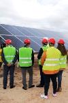 LA PLANTA FOTOVOLTAICA ‘PINILLA NEXUS’ RECIBE LA VISITA DEL ALCALDE Y CONCEJALES DEL EQUIPO DE GOBIERNO