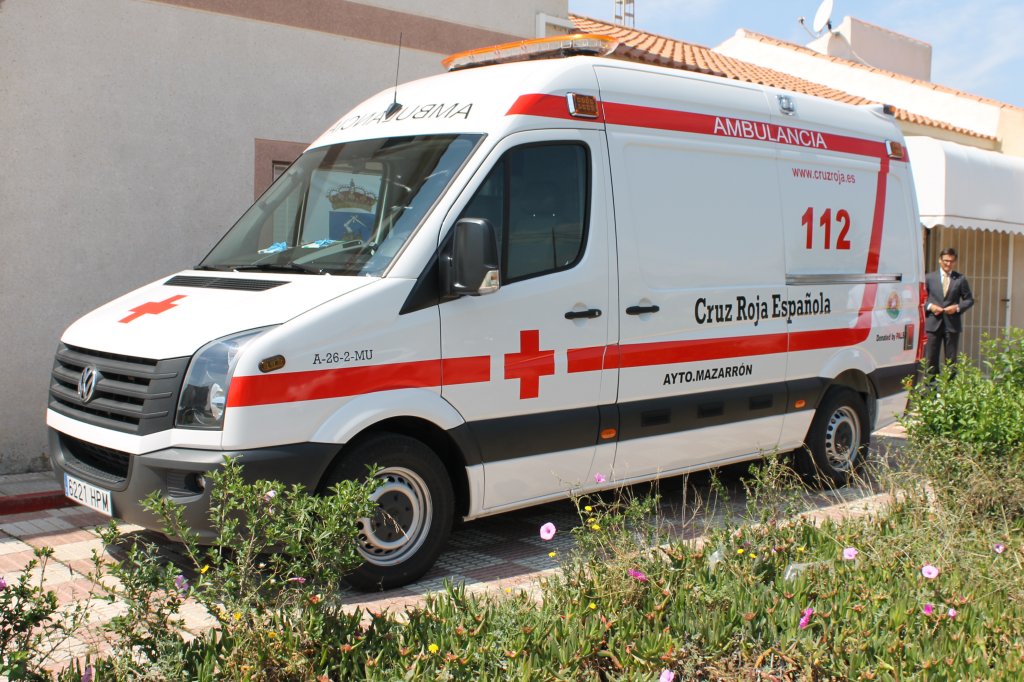 AMBULANCIA DONADA AYTO Y CRUZ ROJA (6)