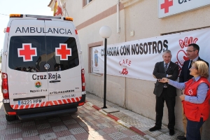 AMBULANCIA DONADA AYTO Y CRUZ ROJA (7)