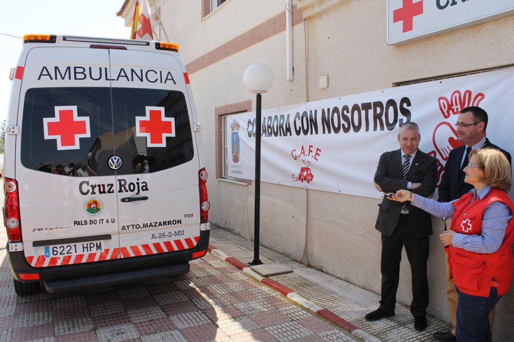 AMBULANCIA DONADA AYTO Y CRUZ ROJA (7)