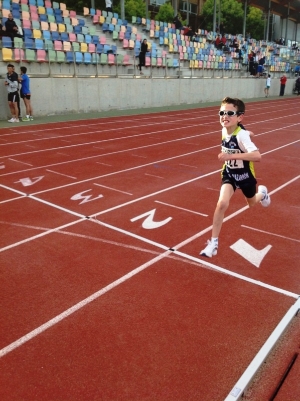 ATLETISMO DEFICIENTES VISUALES MAYO 2013  PABLO MENDEZ