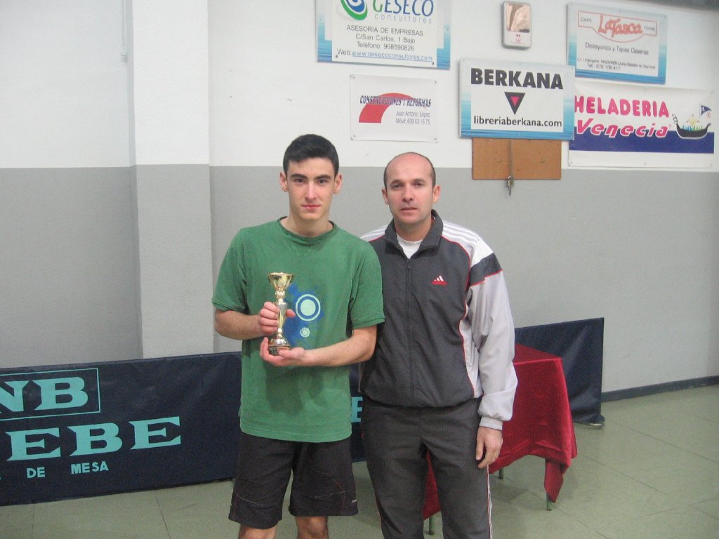 TENIS DE MESA TORNEO ESCOLAR 13